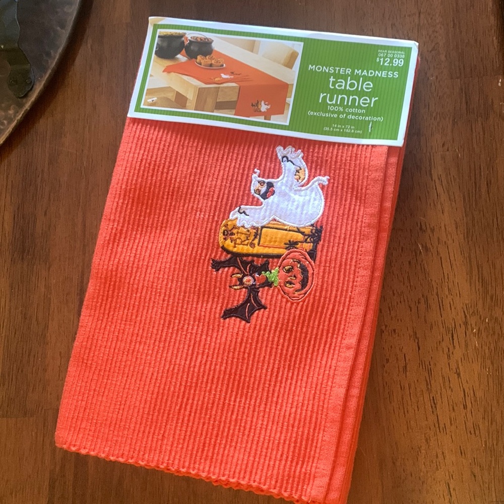 TABLE RUNNER FROM TARGET HALLOWEEN MONSTER MADNESS NWT